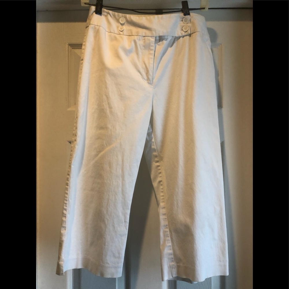Ann Taylor Stretch White Cropped Capri Pants